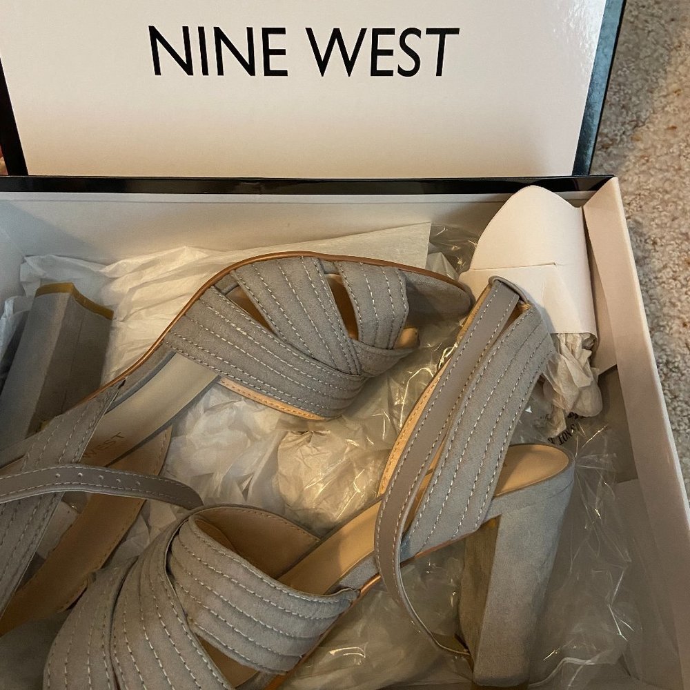 NEW Nine West Gray Heels